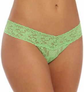 Hanky Panky 4911F Low Rise Signature Lace Thongs   5 Pack