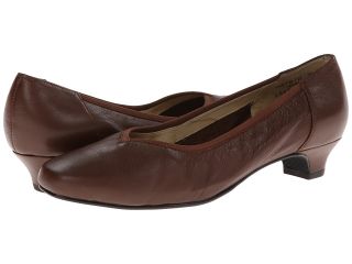 Ros Hommerson Loyal Womens 1 2 inch heel Shoes (Brown)