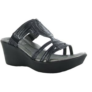 Naot Womens Enchant Black Raven Black Crinkle Patent Shoes, Size 39 M   38043 N72