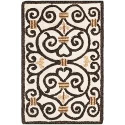 Hand hooked Chelsea Irongate Ivory Wool Rug (18 X 26)