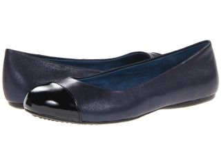 SoftWalk Napa Womens Flat Shoes (Black)