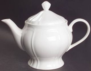 Mikasa Antique White Teapot & Lid, Fine China Dinnerware   All White, Scalloped,