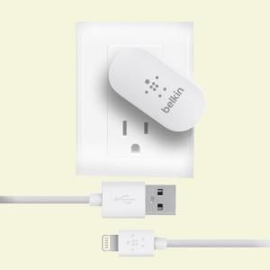 Belkin 2.1 Amp Lightning Wall Charger for Apple iPhone 5, iPad 4th Gen with Retina Display and iPad mini   White F8J032tt04 WHT