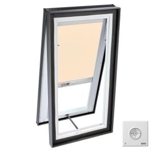 VELUX 22 1/2 x 46 1/2 in. Venting Curb Mount Skylight with Tempered LowE3 Glass and Beige Solar Powered Light Filtering Blind VCM 2246 205RS01