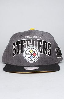 Mitchell & Ness The Pittsburgh Steelers Arch Logo G2 Snapback Hat in Gray