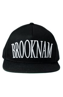 Entree LS BROOKNAM Black Strapback