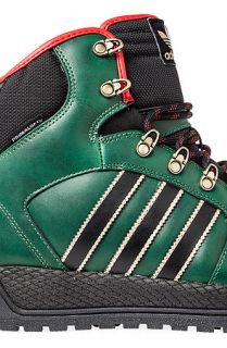 adidas Boot Winter Ball in Dark Green, Black and Light Red