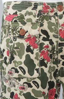 Under Two Flags The Cargo Shorts in Olive Camo Roses