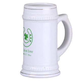 Lucky in love clover horseshoe St Patrick's day Mug