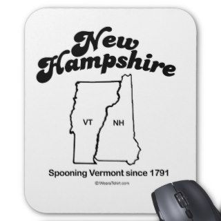 NEW HAMPSHIRE   "NEW HAMPSHIRE STATE MOTTO" T shir Mouse Mats