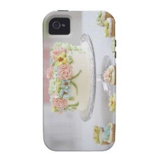 cake with flower icing and cupcakes vibe iPhone 4 case