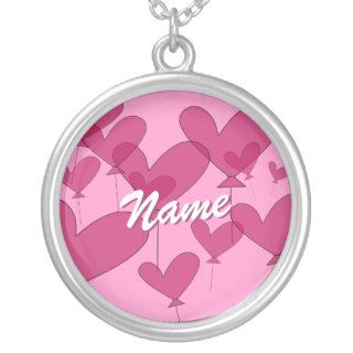 Personalizable necklace with heart balloons