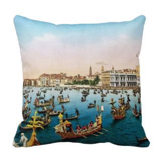 Replica VIntage Image, Venice 1910 Pillow