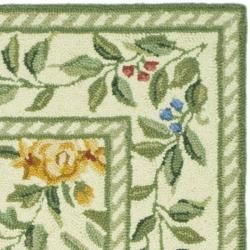 Hand hooked Garden Trellis Ivory Wool Rug (3'9 x 5'9) Safavieh 3x5   4x6 Rugs