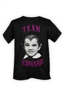 The Munsters Team Edward T Shirt 3XL Size  XXX Large Novelty T Shirts Clothing