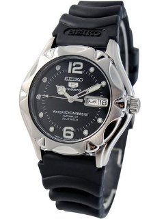 Seiko 5 Sports Black Dial Black Rubber Unisex Watch SNZ453J2 at  Men's Watch store.