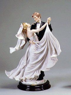 Giuseppe Armani Figurine True Love 459 C   Collectible Figurines