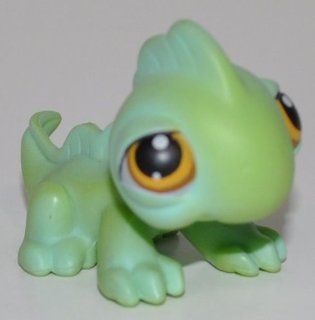 Iguana #97 (Green, Orange/Brown eyes, black eyeliner, bright lime green body)   Littlest Pet Shop (Retired) Collector Toy   LPS Collectible Replacement Single Figure   Loose (OOP Out of Package & Print) 