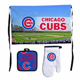 MLB Chicago Cubs Premium Barbeque Tailgate Set  Sports Fan Aprons  Sports & Outdoors