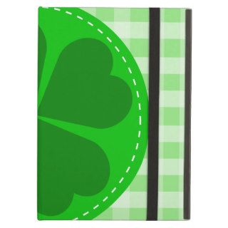Circle hearted Shamrock w green ribbed background iPad Folio Case