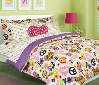 Girl's/teen retro peace and love comforter set (full size)   Childrens Comforters