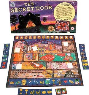 Family Pastimes / Secret Door   An Award Winning Co operative Mystery Game Toys & Games