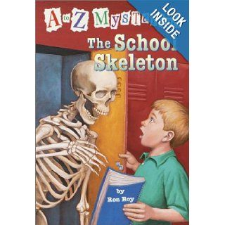 The School Skeleton (A to Z Mysteries) Ron Roy, John Steven Gurney 9780375813689 Books