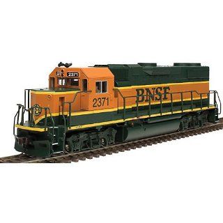 HO Trainman GP38 2, BNSF #2377 Toys & Games