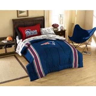 NFL New England Patriots Twin Bed in a Bag with Applique Comforter  Sports Fan Bed In A Bag  Sports & Outdoors