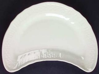 Mikasa Renaissance White Crescent Salad Plate, Fine China Dinnerware   White, Em
