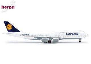 Herpa Wings Lufthansa 747 8I Model Airplane Toys & Games