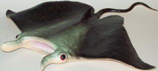 Large Manta Ray; Lifelike Rubber Stingray Replica of Sealife Toys & Games