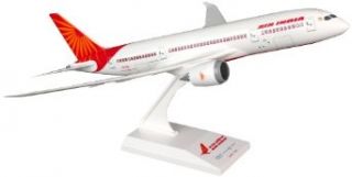 Daron Skymarks Air India 787 8 Airplane Model Building Kit, 1/200 Scale Toys & Games