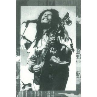 (4x6) Bob Marley (Playing Guitar) Music Postcard   Prints