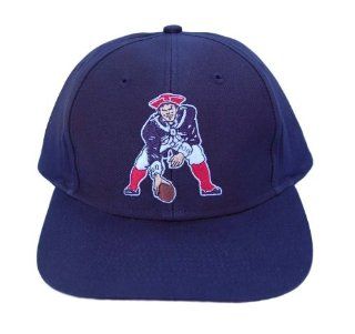 NFL New England Patriots Snapback Old School Logo, Navy  Sports Fan Baseball Caps  Sports & Outdoors