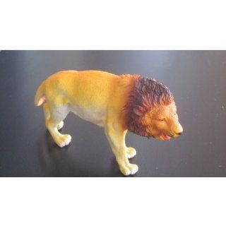 Plastic Zoo Lion Toys & Games