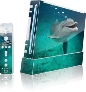 Wyland   Smiling Dolphin   Wii (Includes 1 Controller)   Skinit Skin 
