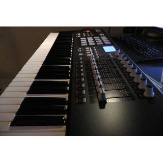 Akai Professional MPK61 USB MIDI Keyboard Controller Musical Instruments