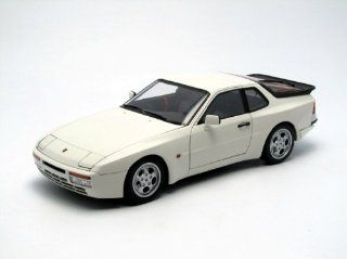 1985 Porsche 944 Turbo in Alpine White in 118 Scale Toys & Games