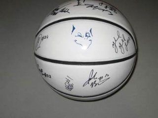 St. Louis Billikens Team Signed '13 Logo Basketball PROOF Saint Dwayne Evans   Autographed College Basketballs Sports Collectibles