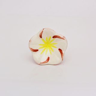 ceramic medow flower knob for furniture by trinca ferro