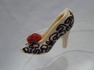 small single chocolate shoe regency rose by clifton cakes