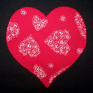 hand appliqued organic t shirt  love heart by clever togs