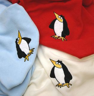 penguin  design fleece blanket by eazy tiger