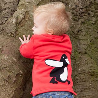 baby's organic toasty top with pip penguin by monkey + bob