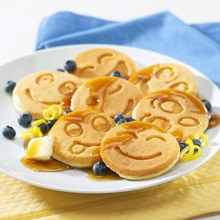 Nordic Ware Nonstick "Smiley" Pancake Pan