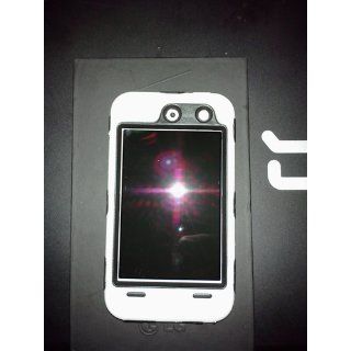 eforCity Hybrid Case for iPod touch 4G (Black Hard/White Skin)   Players & Accessories