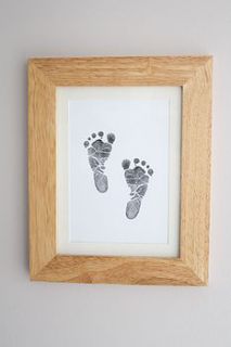 baby hand and foot inkless print kit by elizabeth jane