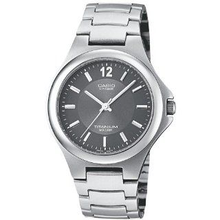 CASIO   Men's Watches   CASIO Collection   Ref. LIN 163 8AVEF Watches