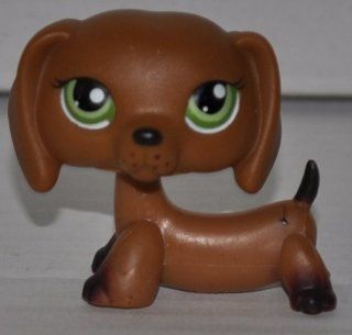 Dachshund #139 (Green Eyes, Brown) Littlest Pet Shop (Retired) Collector Toy   LPS Collectible Replacement Single Figure   Loose (OOP Out of Package & Print) 